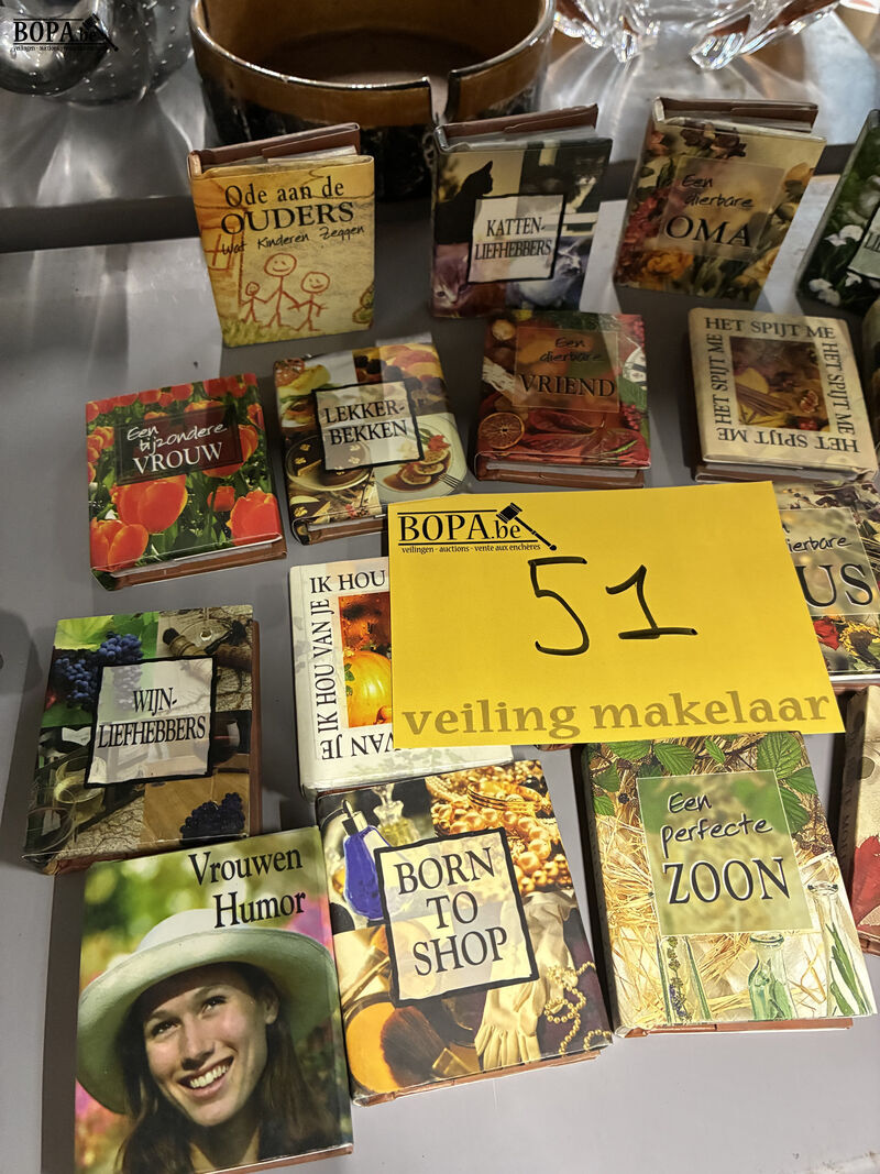 Lot miniboekjes – foto 6 – kavel bij BOPA Auctions, Oekene