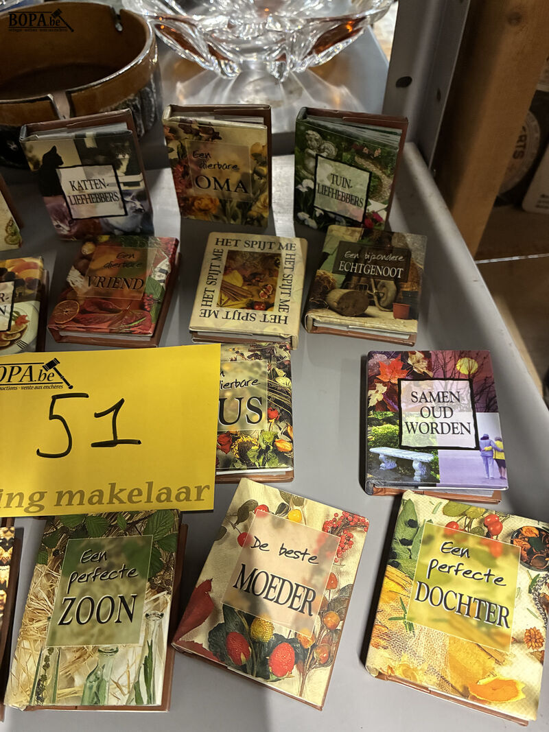 Lot miniboekjes – foto 7 – kavel bij BOPA Auctions, Oekene