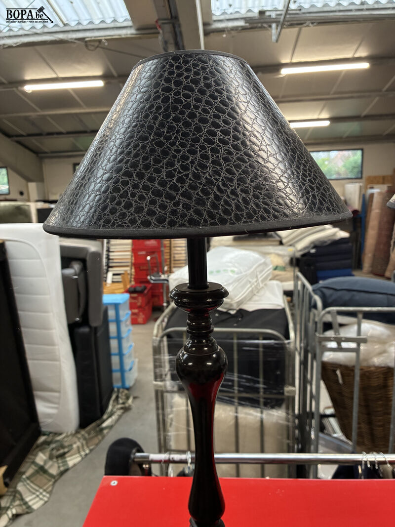 Zwarte vintage tafellampen - 2 stuks – foto 4 – kavel bij BOPA Auctions, Oekene