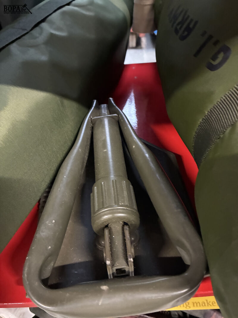 Lot militaire benodigheden – foto 3 – kavel bij BOPA Auctions, Oekene