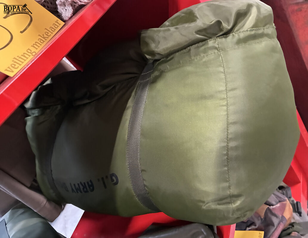 Lot militaire benodigheden – foto 6 – kavel bij BOPA Auctions, Oekene
