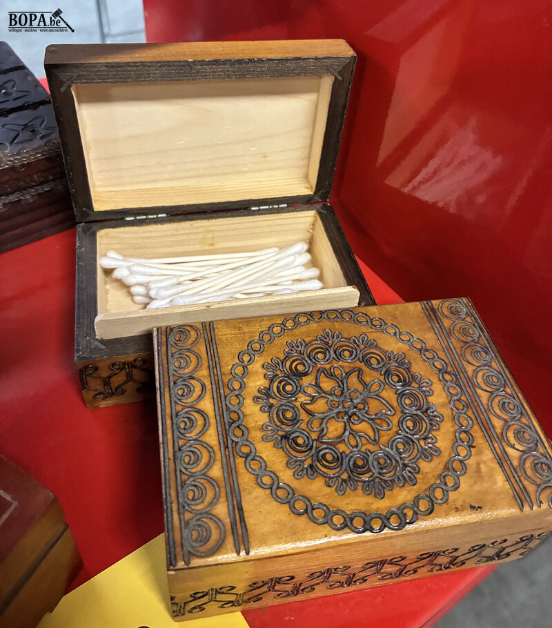 Vintage en antieke houten doosjes - 5 stuks – foto 5 – kavel bij BOPA Auctions, Oekene