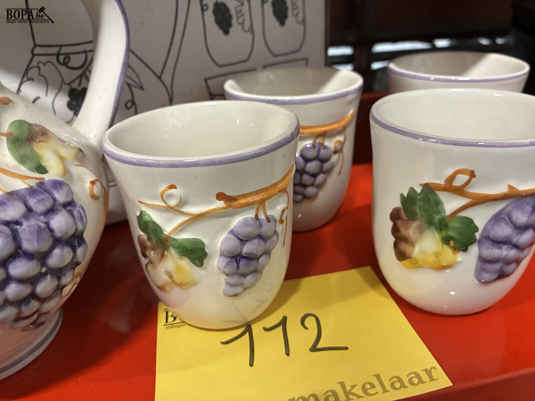 Vintage Portugese keramische wijnkan met bekers – foto 4 – kavel bij BOPA Auctions, Oekene