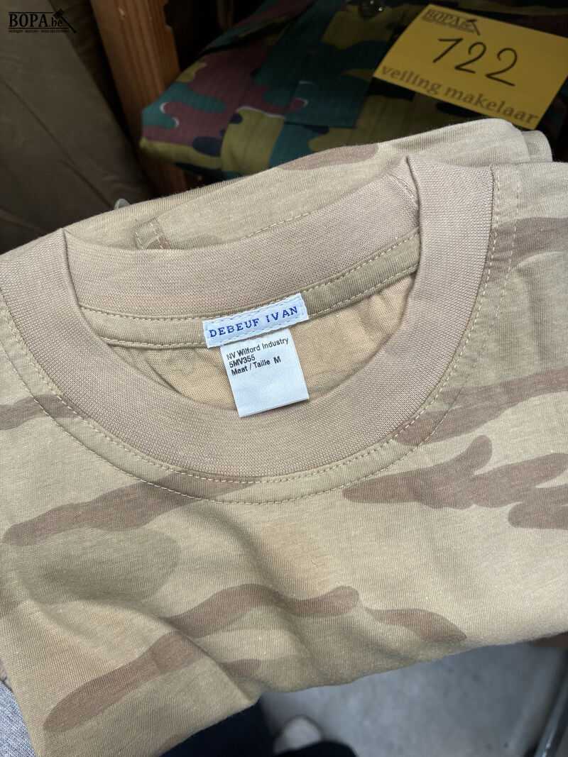 Lot camouflage legerkledij – foto 4 – kavel bij BOPA Auctions, Oekene