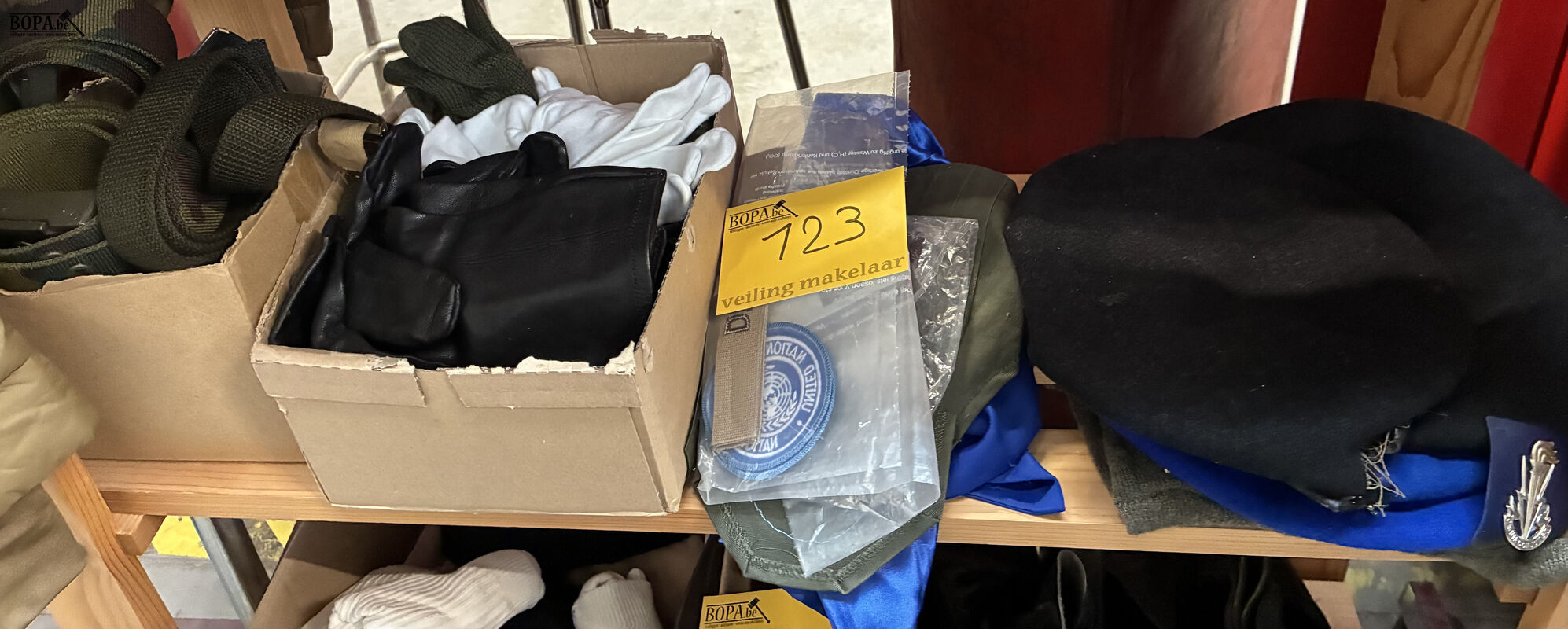 Lot legeraccessoires – foto 2 – kavel bij BOPA Auctions, Oekene