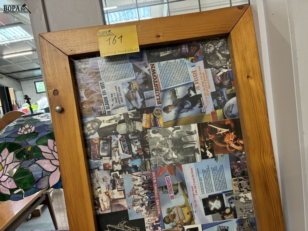 Grote houten wandlijst met collage blues/jazz – foto 6 – kavel bij BOPA Auctions, Oekene