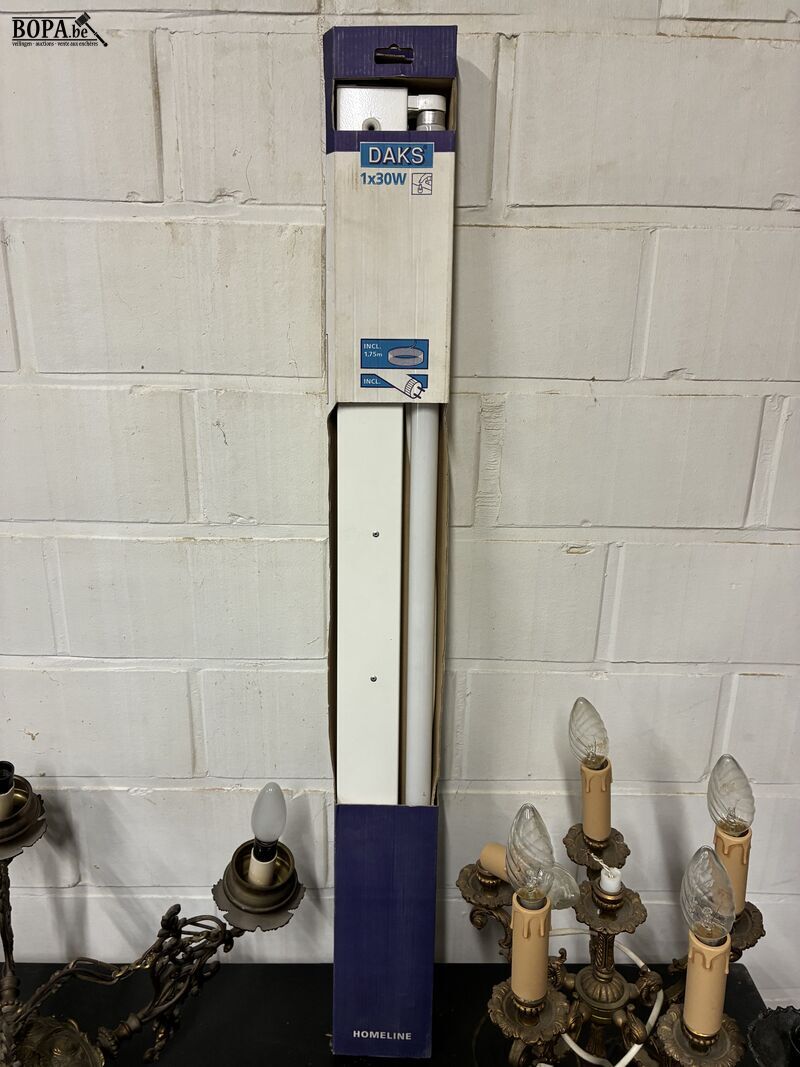 Lot luster en kandelaars + TL armatuur met lamp - 5 stuks – foto 3 – kavel bij BOPA Auctions, Oekene