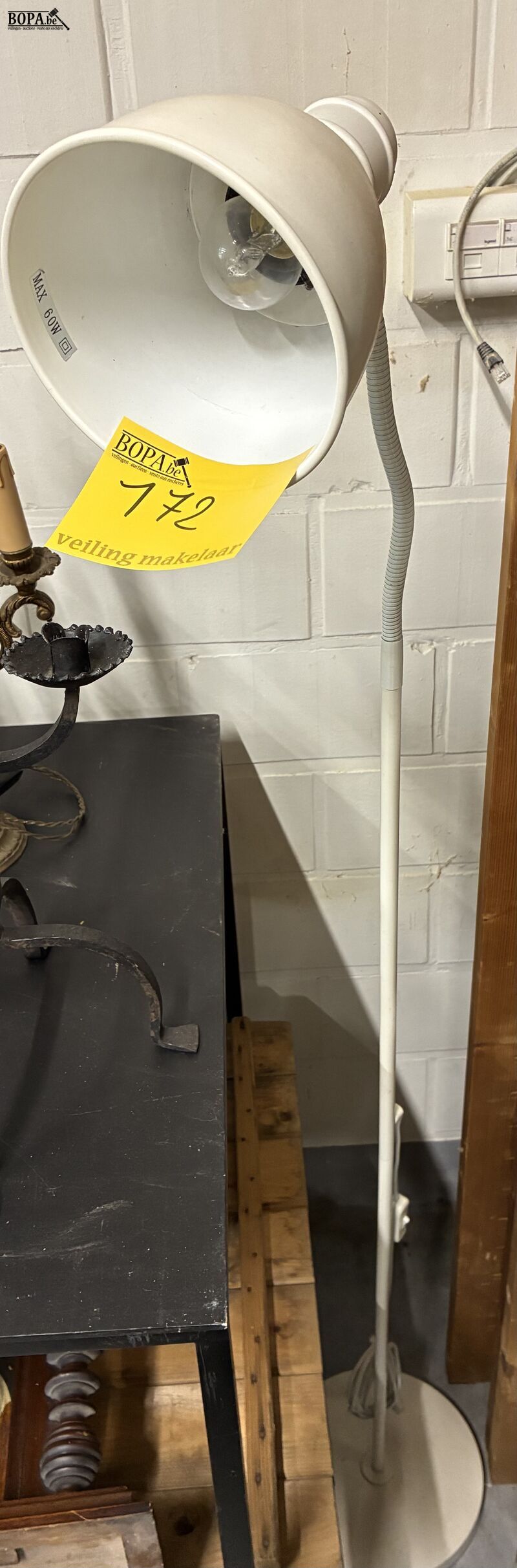 Staanlamp – foto 2 – kavel bij BOPA Auctions, Oekene