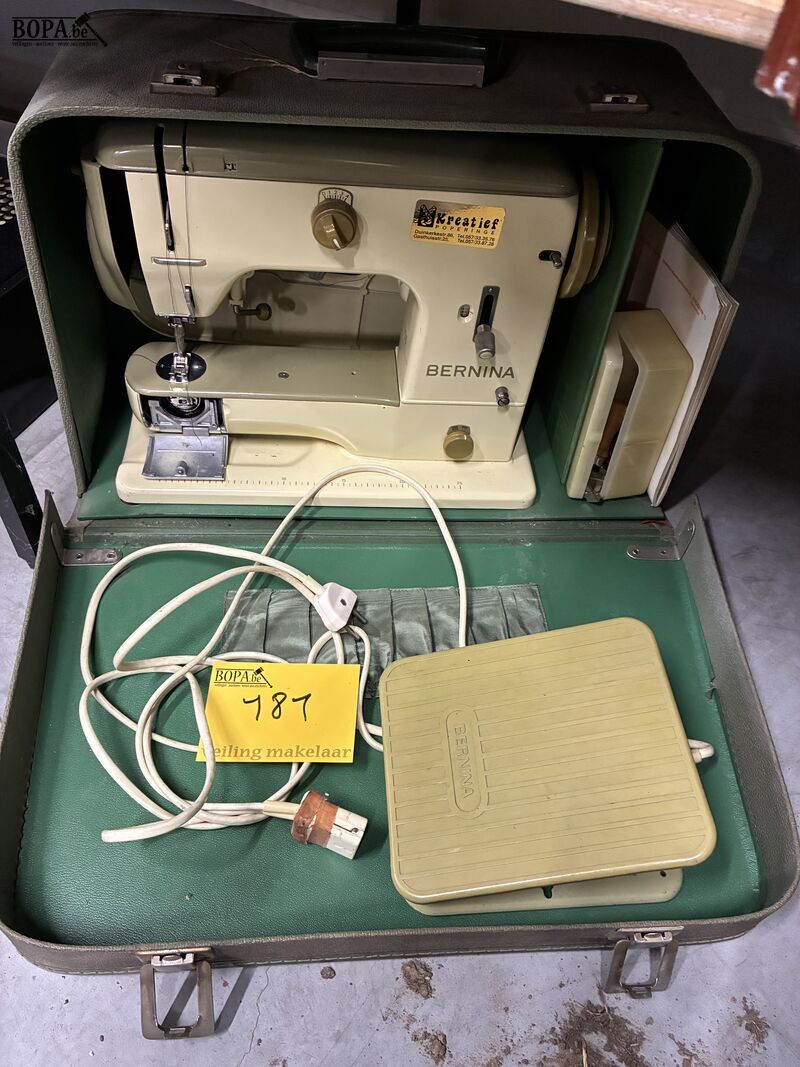 Retro naaimachine Bernina – foto 2 – kavel bij BOPA Auctions, Oekene