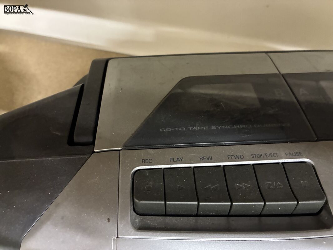 Radio's Konig en Sanyo - 2 stuks – foto 6 – kavel bij BOPA Auctions, Oekene