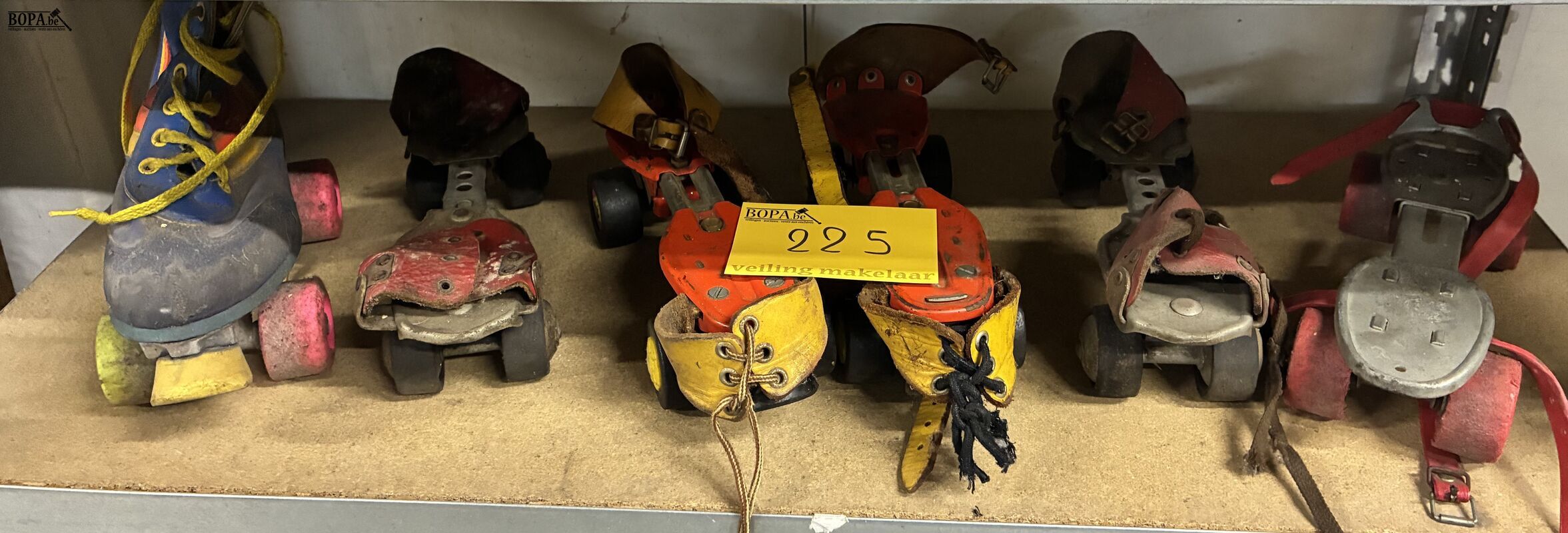 Retro rolschaatsen - 6 stuks – foto 2 – kavel bij BOPA Auctions, Oekene