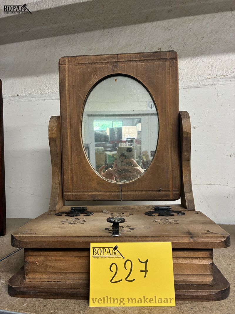 Vintage houten make-updoosje met spiegel – foto 2 – kavel bij BOPA Auctions, Oekene