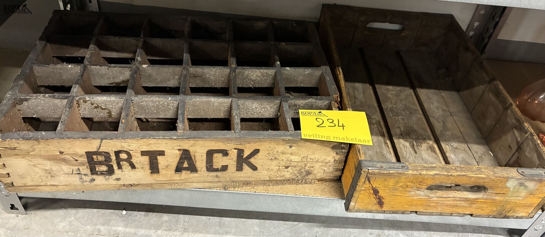 Retro houten bierkratten - 2 stuks – foto 2 – kavel bij BOPA Auctions, Oekene
