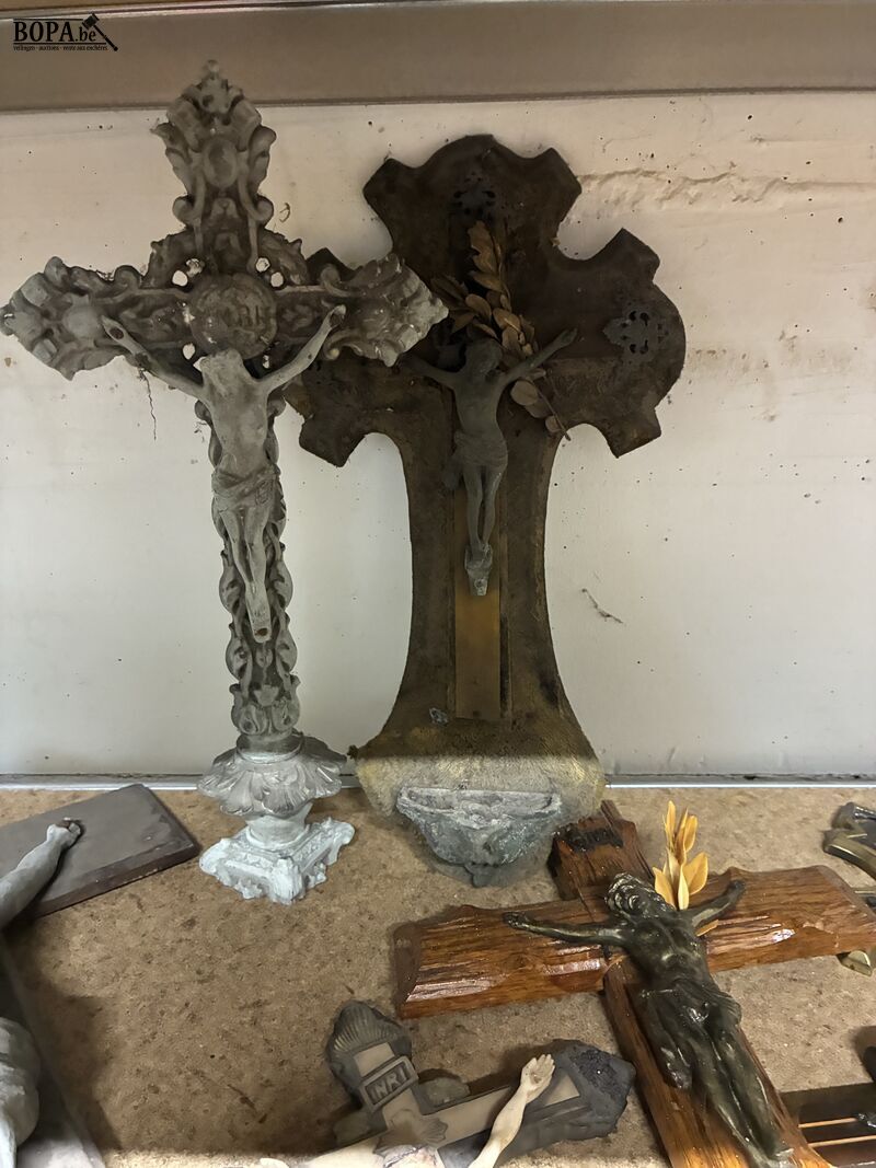 Lot religie kruisbeelden - 11 stuks – foto 4 – kavel bij BOPA Auctions, Oekene