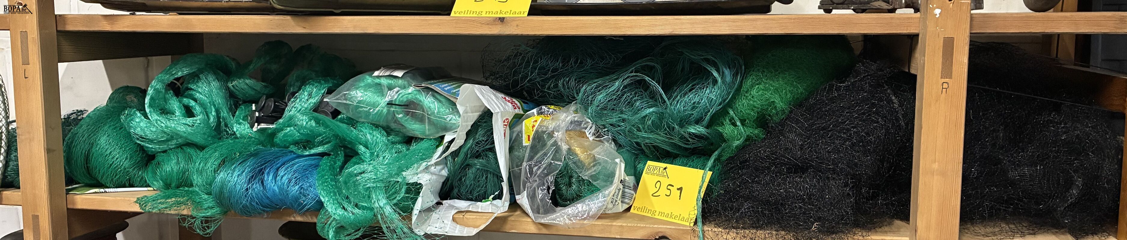 Lot beschermnetten – foto 2 – kavel bij BOPA Auctions, Oekene