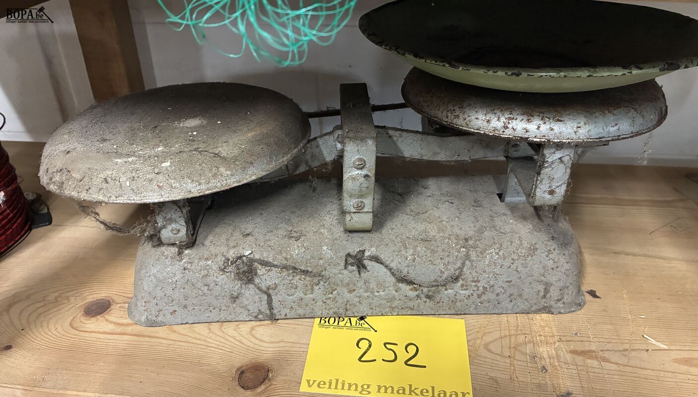 Retro weegschaal – foto 2 – kavel bij BOPA Auctions, Oekene