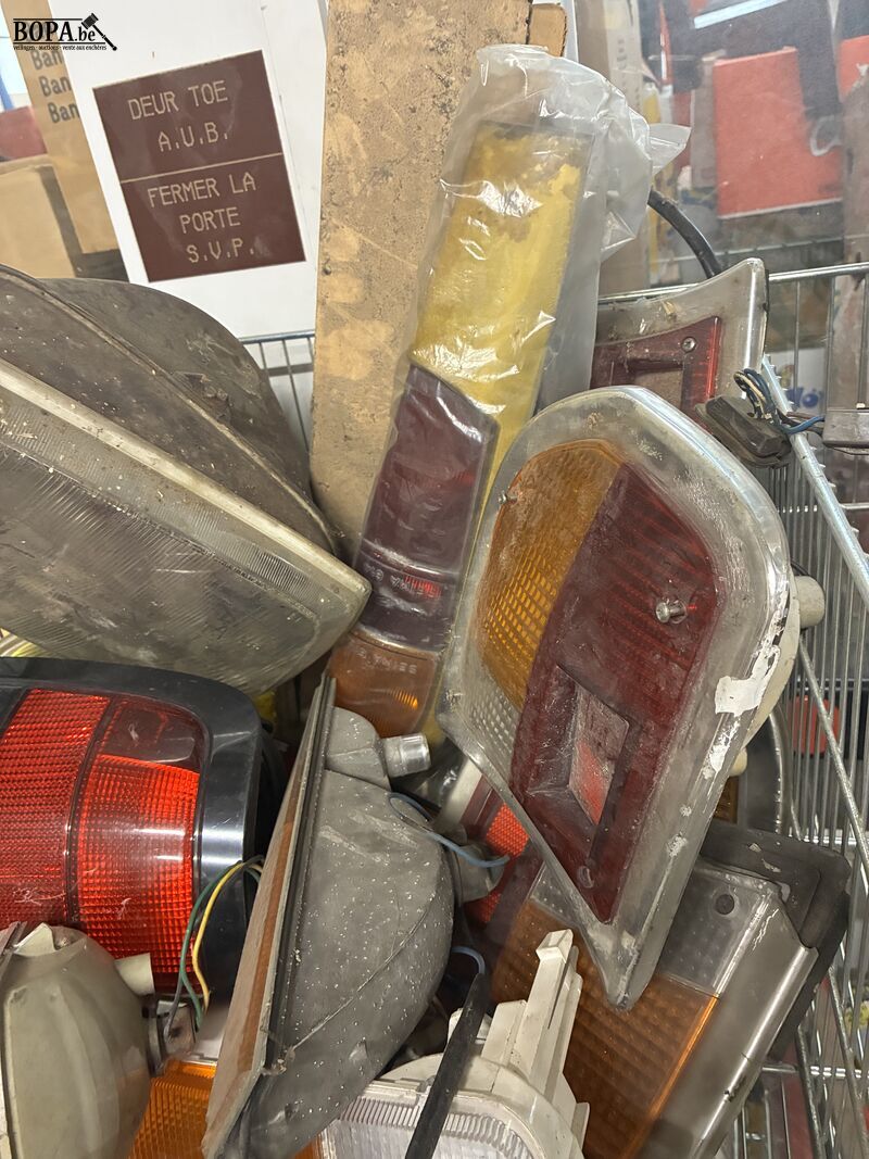 Lot autolichten – foto 3 – kavel bij BOPA Auctions, Oekene