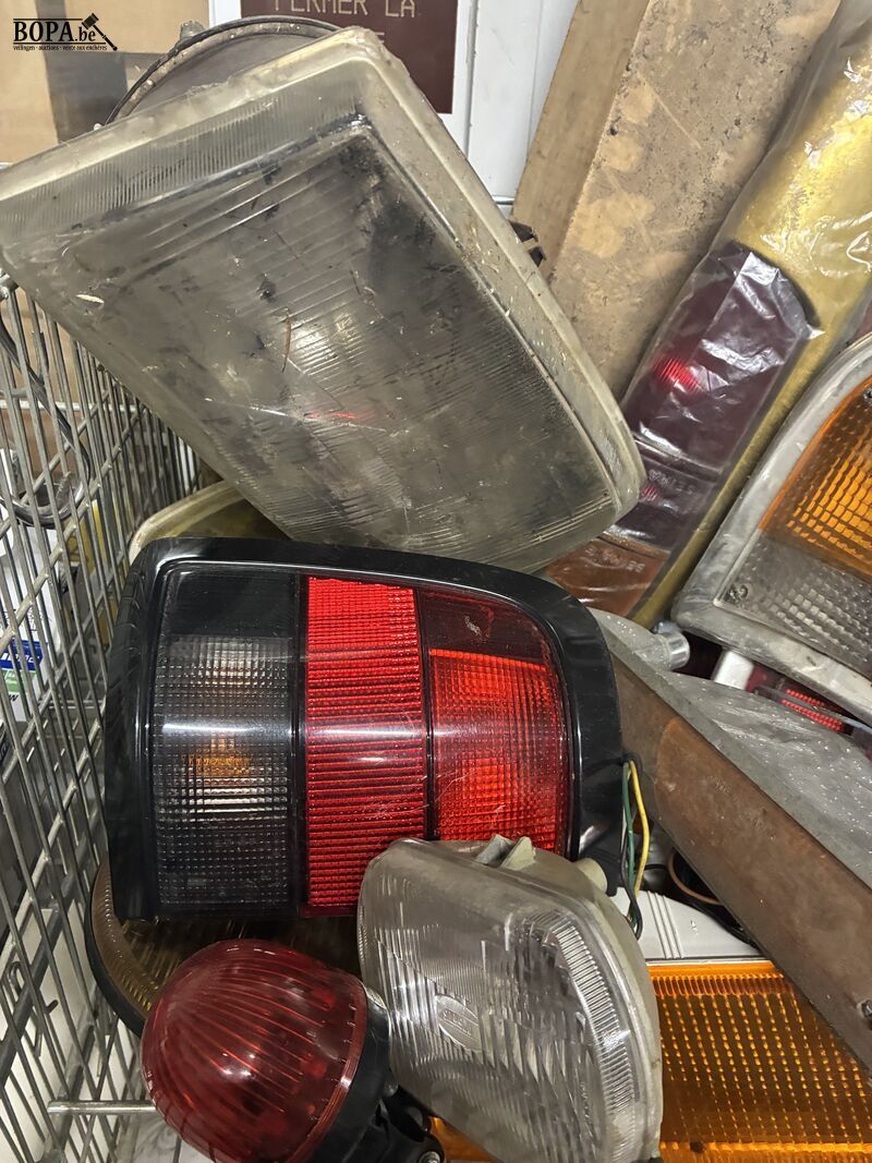 Lot autolichten – foto 4 – kavel bij BOPA Auctions, Oekene