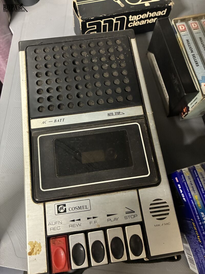 Cassettespeler met cassettes in koffer – foto 3 – kavel bij BOPA Auctions, Oekene