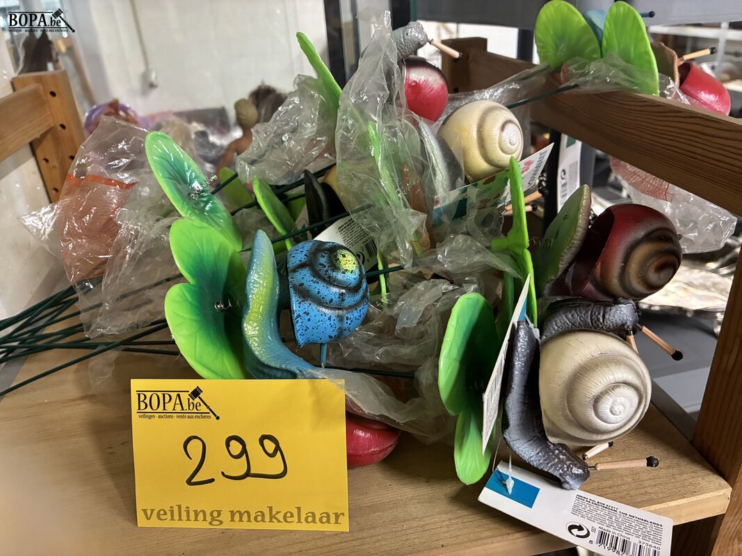 Lot tuinversiering slakken – foto 2 – kavel bij BOPA Auctions, Oekene
