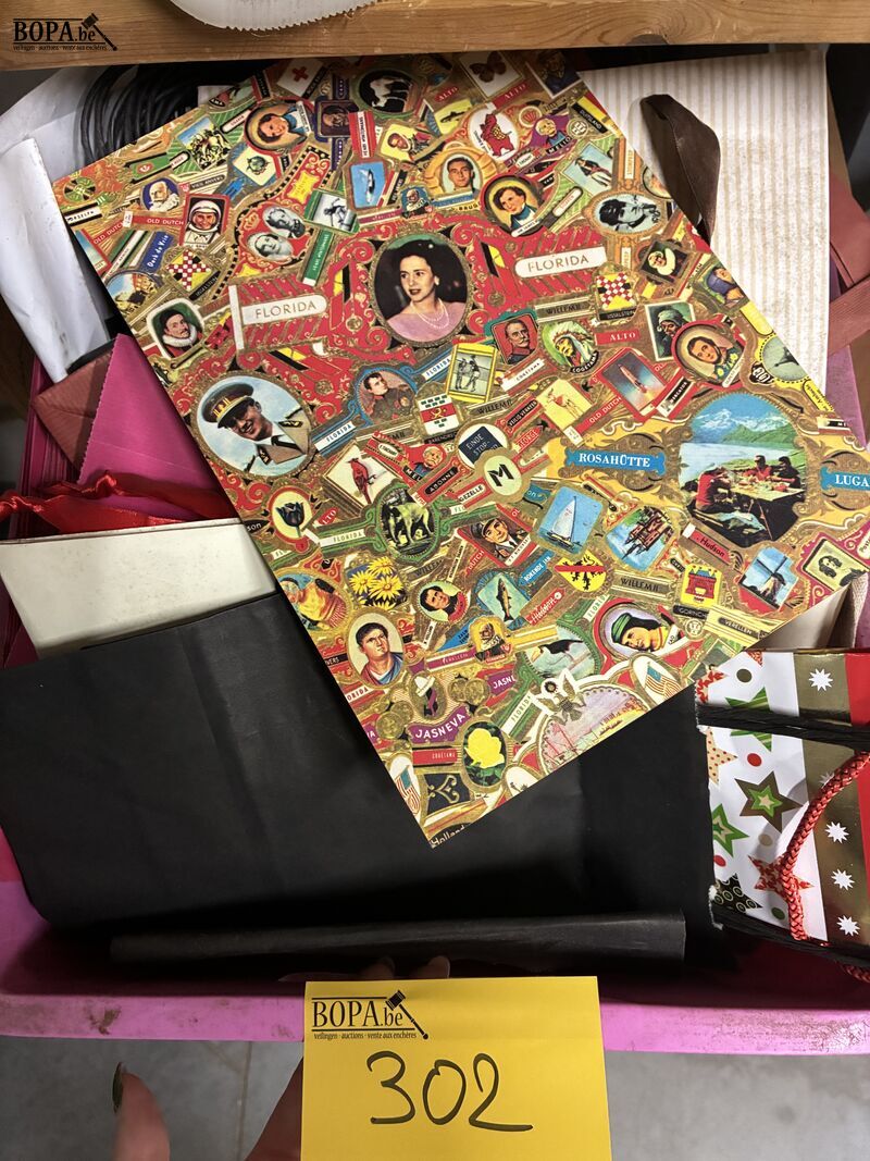 Lot geschenkverpakkingen + plakboek sigarenbandjes – foto 2 – kavel bij BOPA Auctions, Oekene