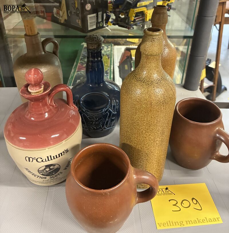 Lot stenen kruiken – foto 2 – kavel bij BOPA Auctions, Oekene