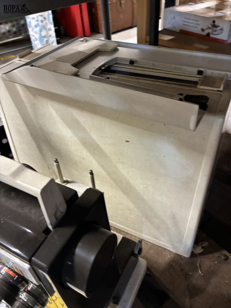 Vintage naaimachine Husqvarna 2000 – foto 5 – kavel bij BOPA Auctions, Oekene