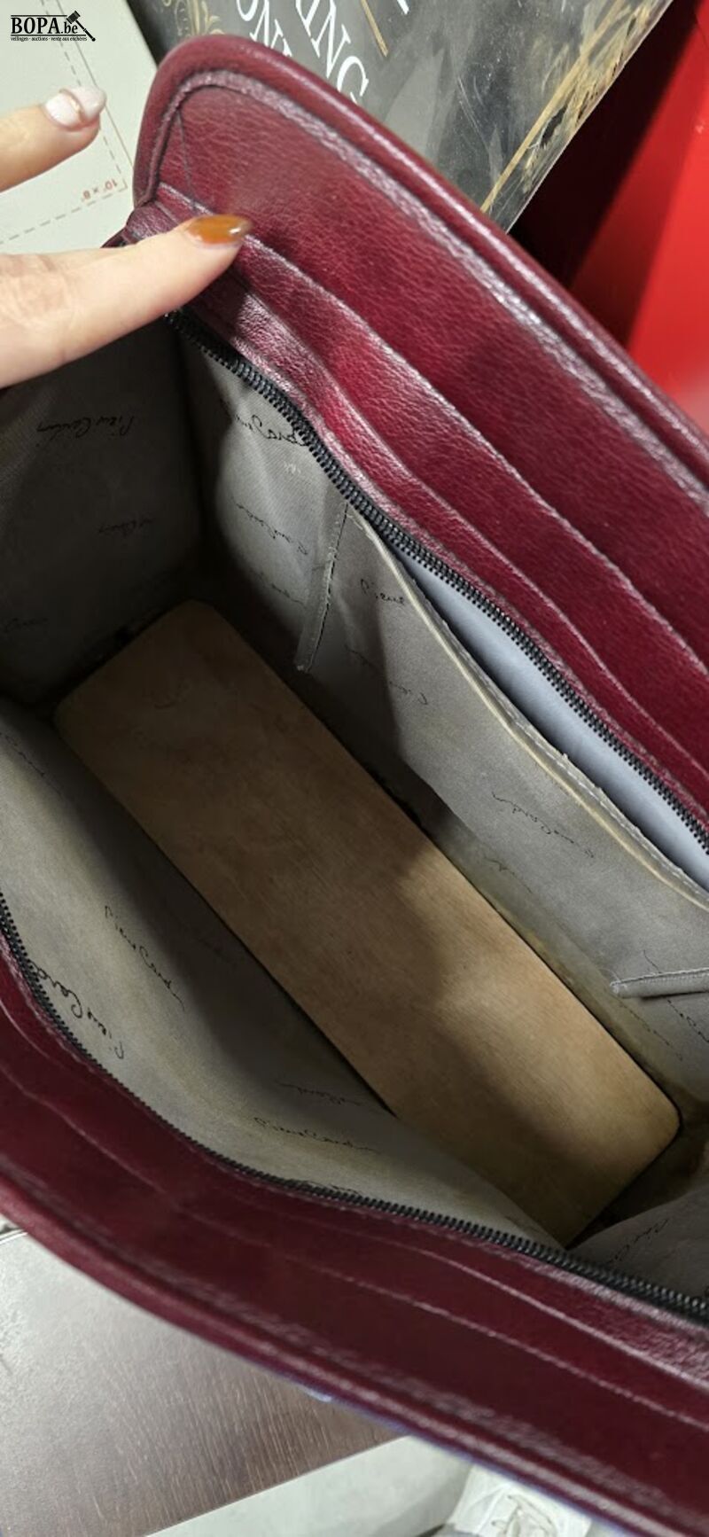 Retro handtas Pierre Cardin – foto 3 – kavel bij BOPA Auctions, Oekene