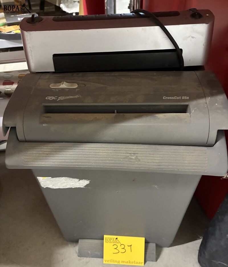 Papierversnipperaar + lamineertoestel – foto 2 – kavel bij BOPA Auctions, Oekene