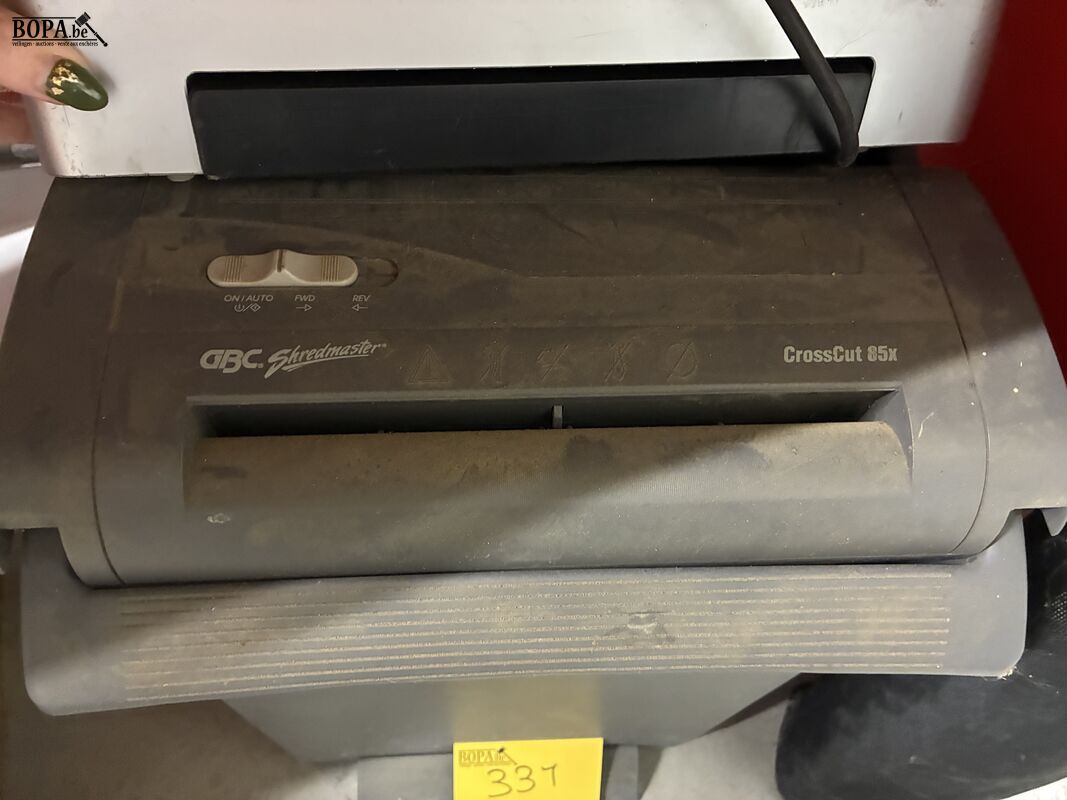 Papierversnipperaar + lamineertoestel – foto 4 – kavel bij BOPA Auctions, Oekene