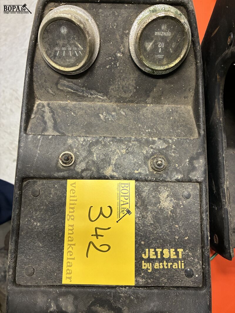 Retro autoconsoles – foto 3 – kavel bij BOPA Auctions, Oekene