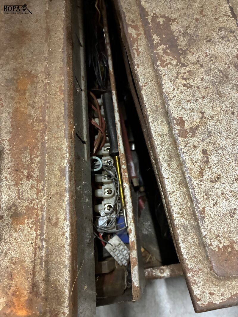 Metalen gereedschapskoffer met inhoud – foto 4 – kavel bij BOPA Auctions, Oekene