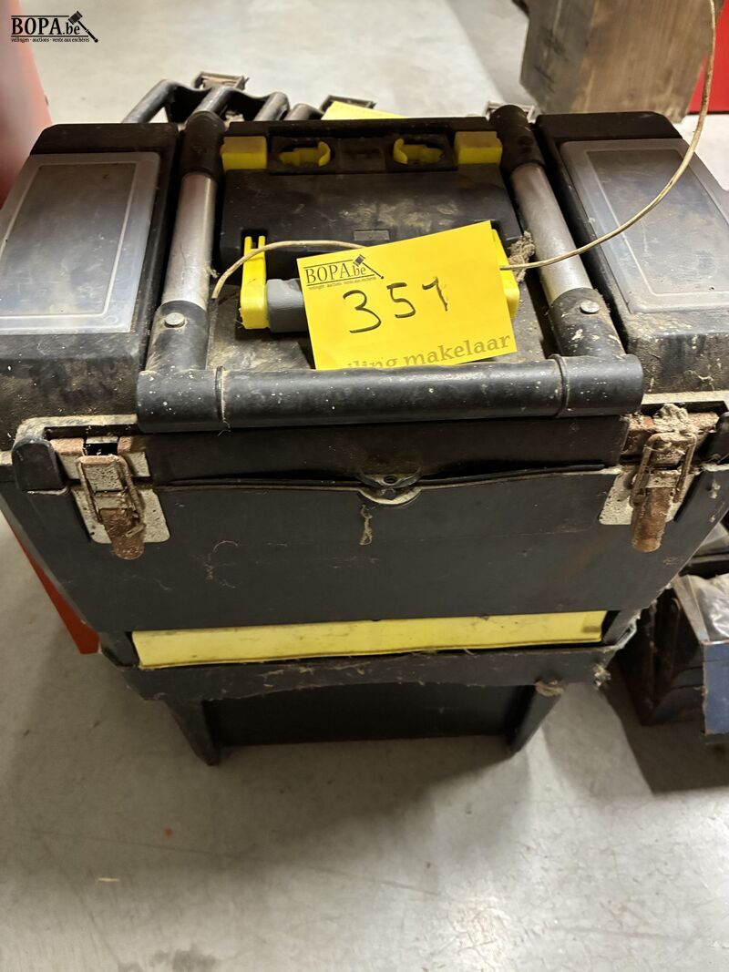 Werktrolley met inhoud – foto 2 – kavel bij BOPA Auctions, Oekene