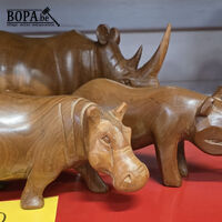 Houten dierenbeeldjes - 3 stuks – kavel bij BOPA Auctions, Oekene
