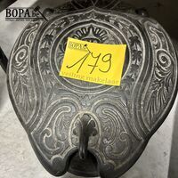 Gietijzeren kolenbak – kavel bij BOPA Auctions, Oekene