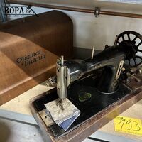 Retro naaimachine Original Victoria Mundlos – kavel bij BOPA Auctions, Oekene
