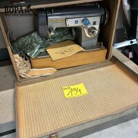 Retro naaimachine Jungfrau in koffer – kavel bij BOPA Auctions, Oekene