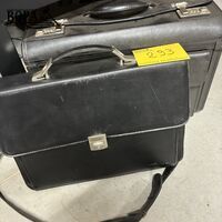 Aktetas + dokterstas – kavel bij BOPA Auctions, Oekene