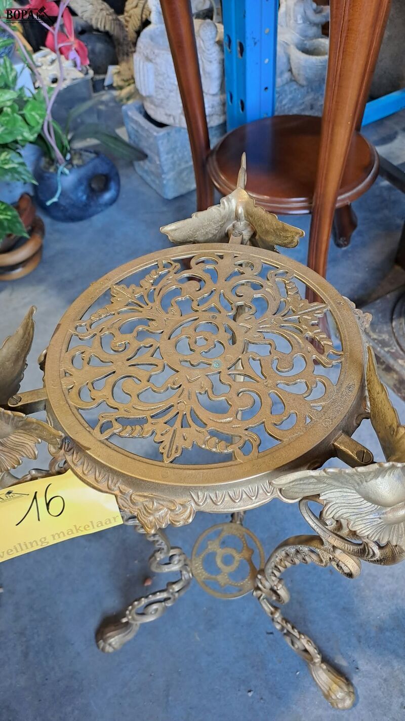 Artissimo Barok bijzettafel messing – foto 5 – kavel bij BOPA Auctions, Aarsele