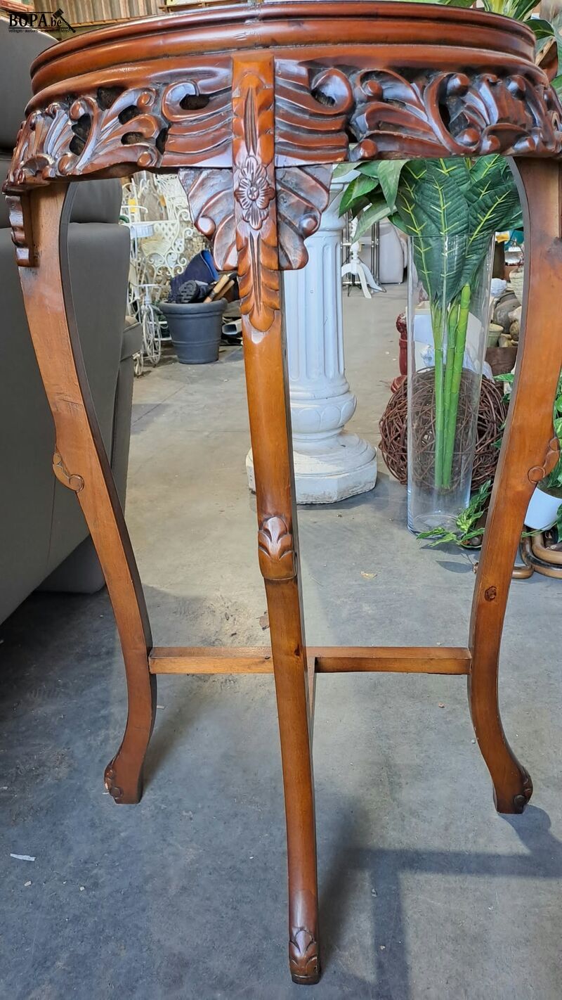 Halfronde Chinese Demi-lune consoletafel van hout met pracht – foto 3 – kavel bij BOPA Auctions, Aarsele