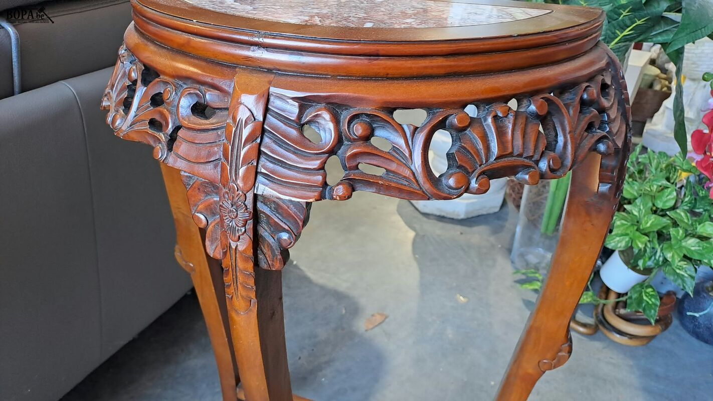 Halfronde Chinese Demi-lune consoletafel van hout met pracht – foto 4 – kavel bij BOPA Auctions, Aarsele