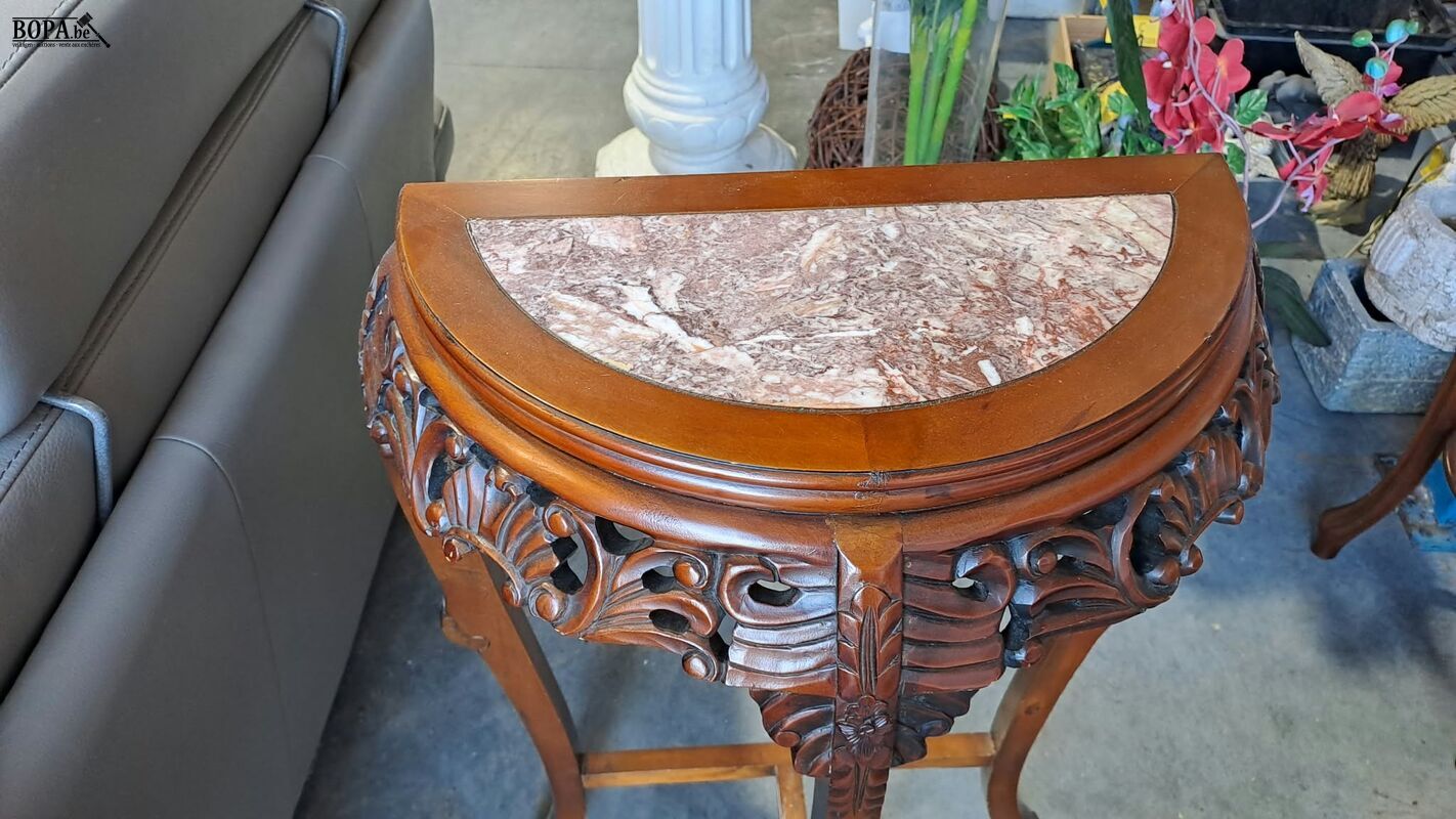 Halfronde Chinese Demi-lune consoletafel van hout met pracht – foto 5 – kavel bij BOPA Auctions, Aarsele