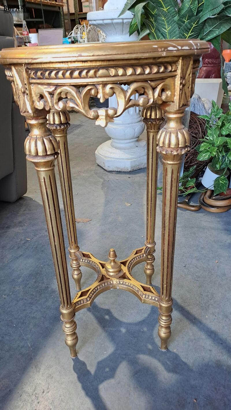 Oude vergulde houten bijzettafel met spiegelblad – foto 6 – kavel bij BOPA Auctions, Aarsele