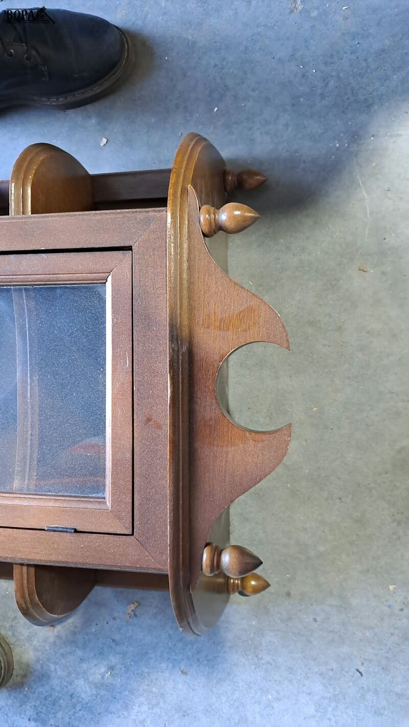 Vintage houten wandvitrinekast – foto 6 – kavel bij BOPA Auctions, Aarsele