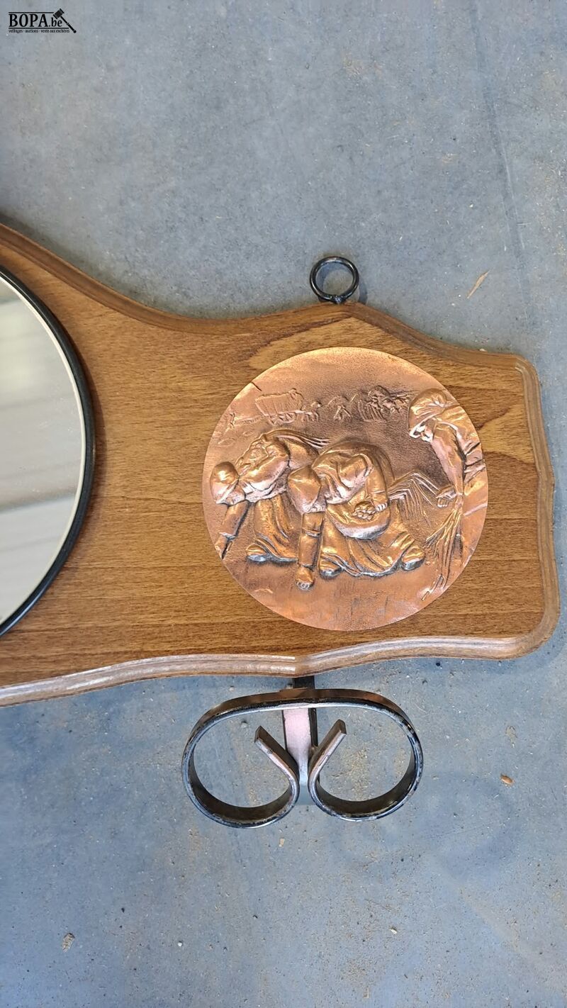 Houten kapstok afgewerkt met koper – foto 4 – kavel bij BOPA Auctions, Aarsele