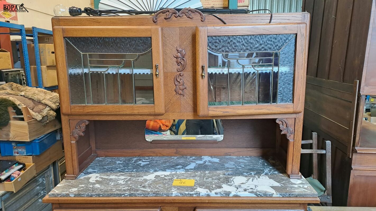 Landelijke brocante buffetkast '30 glas in looddeuren en ma – foto 3 – kavel bij BOPA Auctions, Aarsele