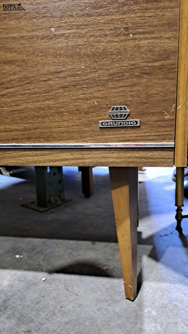 Muziekmeubel Vintage Grundig radiomodel '60 ingebouwde plate – foto 9 – kavel bij BOPA Auctions, Aarsele