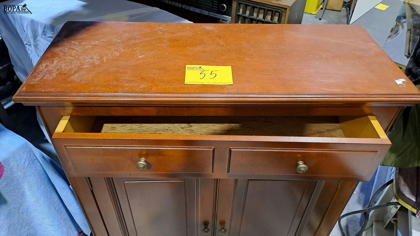 Meubelkast in kerselaar – foto 3 – kavel bij BOPA Auctions, Aarsele