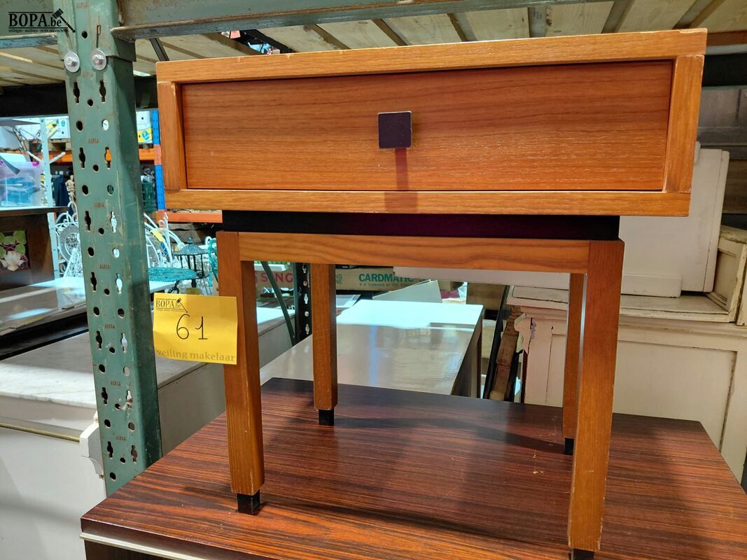 Retro nachttafel – foto 2 – kavel bij BOPA Auctions, Aarsele