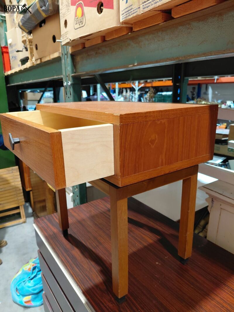 Retro nachttafel – foto 4 – kavel bij BOPA Auctions, Aarsele